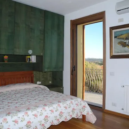 Nocleg ze śniadaniem La Chicca Di Francesca 3*