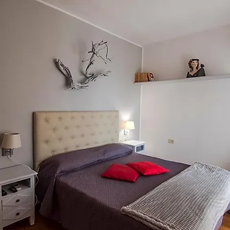 La Chicca Di Francesca Nocleg ze śniadaniem 3*